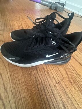 Nike Air Max 270 Womens Black Athletic Sneakers